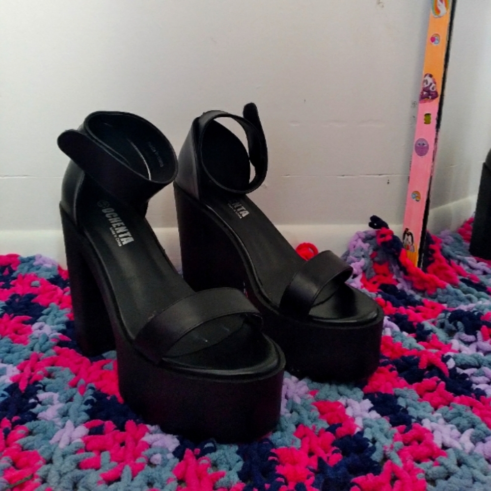 Black platform chunky heels size 41 (9)